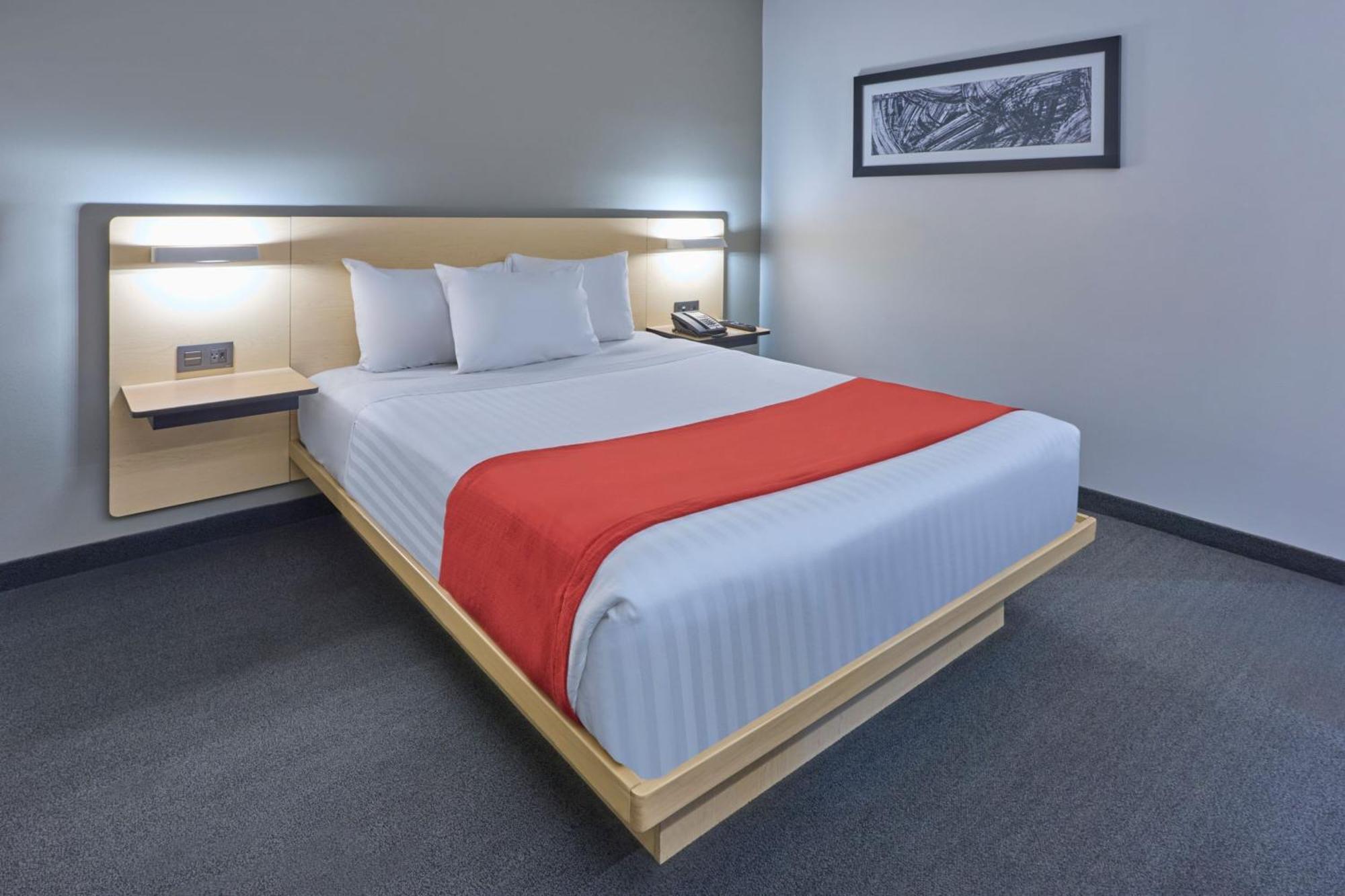 City Express By Marriott Toluca Esterno foto
